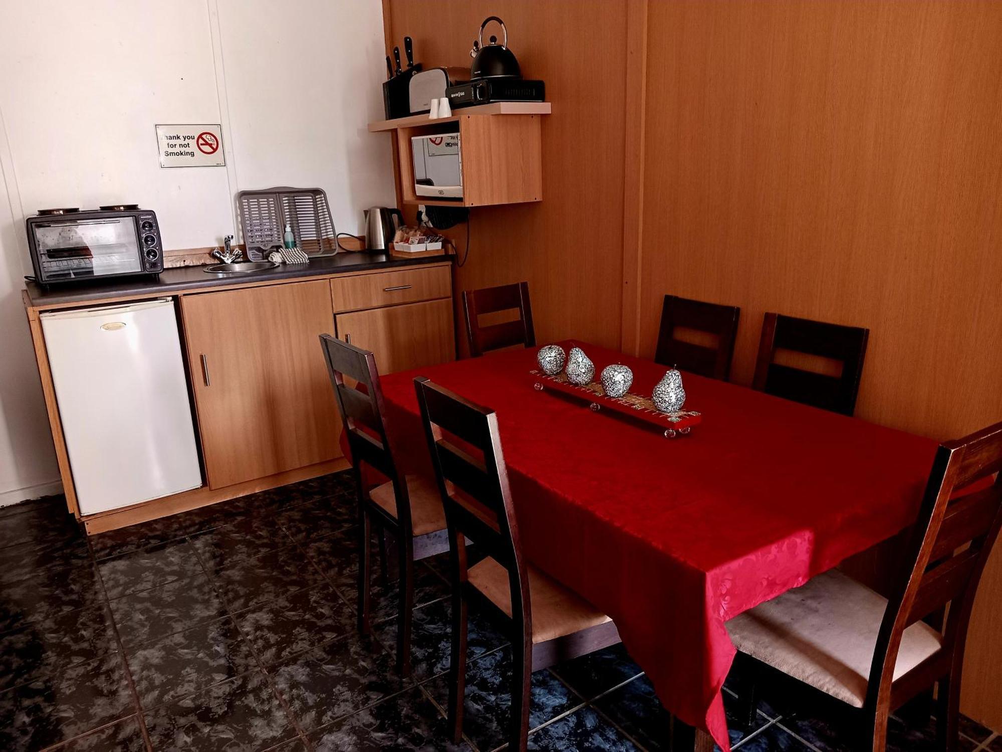 Sunrose Group Of Guesthouses ハリップダム エクステリア 写真
